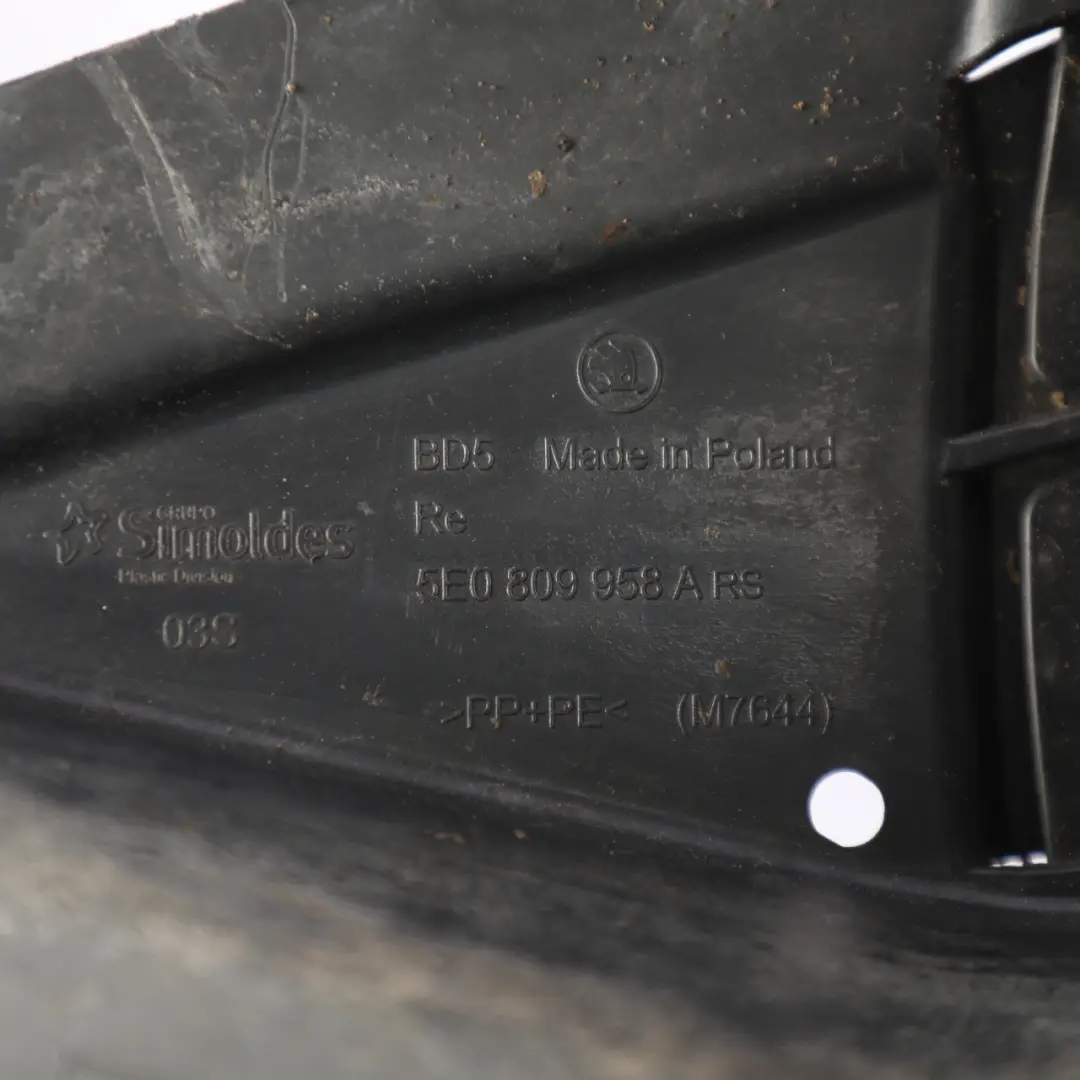 Skoda Octavia Mk3 Radhausverkleidung Vorne Rechts - SKU 5E0809958A - Teilenummer 5E0809958A