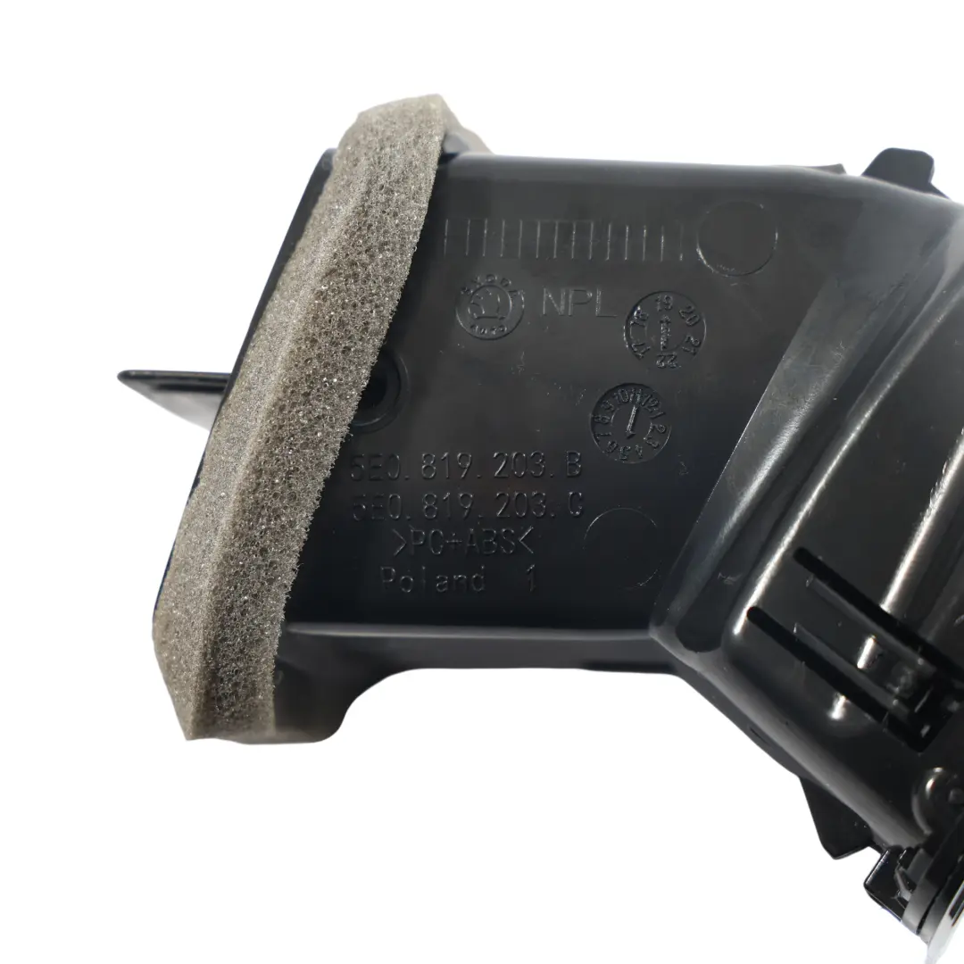 Skoda Octavia MK3 5E Garniture Aération Arrière Console Centrale - SKU 5E0819203C - Numéro de pièce 5E0819203C