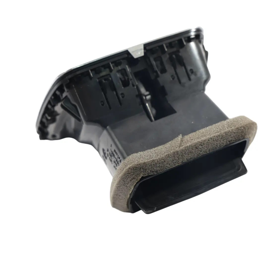 Mk3 5E Kratka Nawiewu Tylna Konsoli Środkowej do Skoda Octavia o numerze 5E0819203C Skoda Octavia Mk3 5E Kratka Nawiewu Tylna Konsoli Środkowej - SKU 5E0819203C - Numer Części 5E0819203C