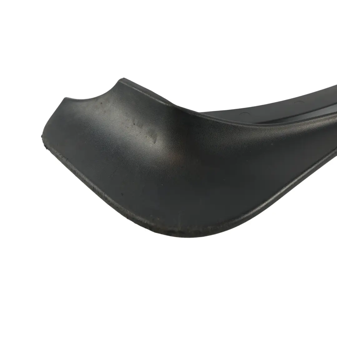 Bavette Noir Satiné Arrière Droit pour Skoda Octavia 5E à propos du numéro de pièce 5E0821822 Skoda Octavia 5E Bavette Noir Satiné Arrière Droit - SKU 5E0821822 - Numéro de pièce 5E0821822