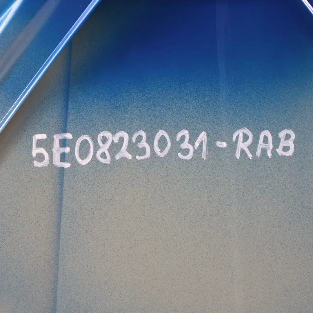 Skoda Octavia Mk3 5E Maska Niebieska Race Blue Metallic - F5W - SKU 5E0823031-RAB - Numer Części 5E0823031