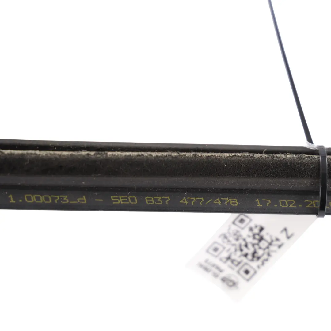 Skoda Octavia MK3 5E Guarnizione Gomma Vetro Porta Anteriore Destra - SKU 5E0837478 - Numero di parte 5E0837478