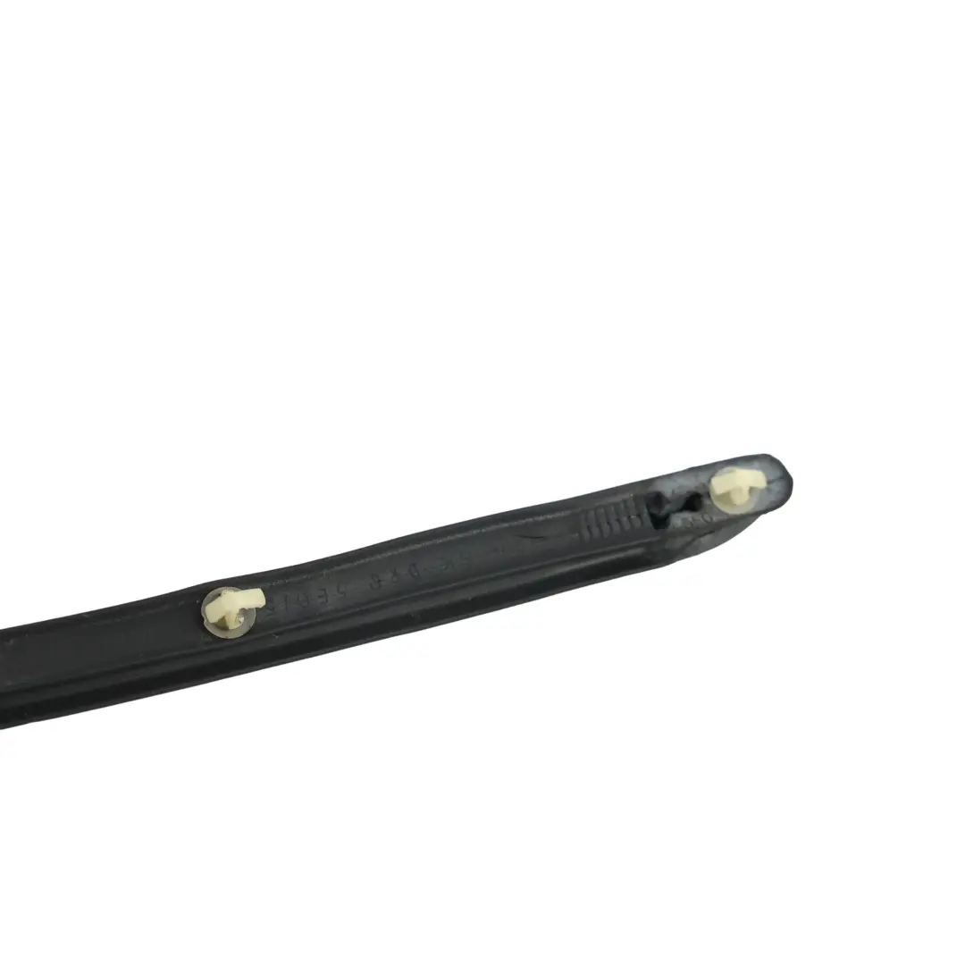 MK3 5E Junta Puerta Goma Delantero Derecho para Skoda Octavia con número de pieza 5E0837698C Skoda Octavia MK3 5E Junta Puerta Goma Delantero Derecho - SKU 5E0837698C - Número de pieza 5E0837698C