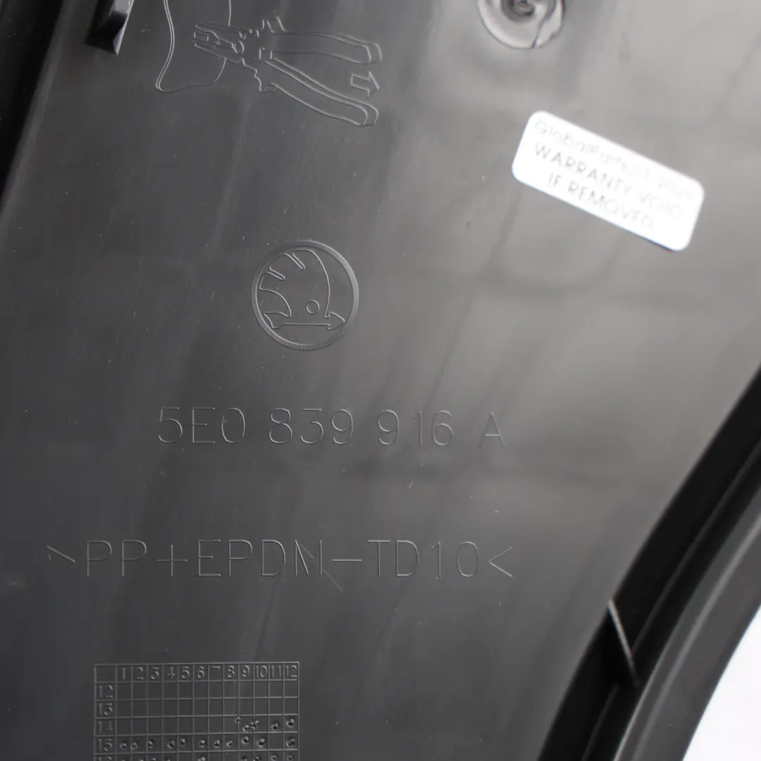 MK3 Hintere Tür Verriegelung Abdeckung Rechts für Skoda Octavia 5E mit Teilenummer 5E0839916A Skoda Octavia 5E MK3 Hintere Tür Verriegelung Abdeckung Rechts - SKU 5E0839916A - Teilenummer 5E0839916A