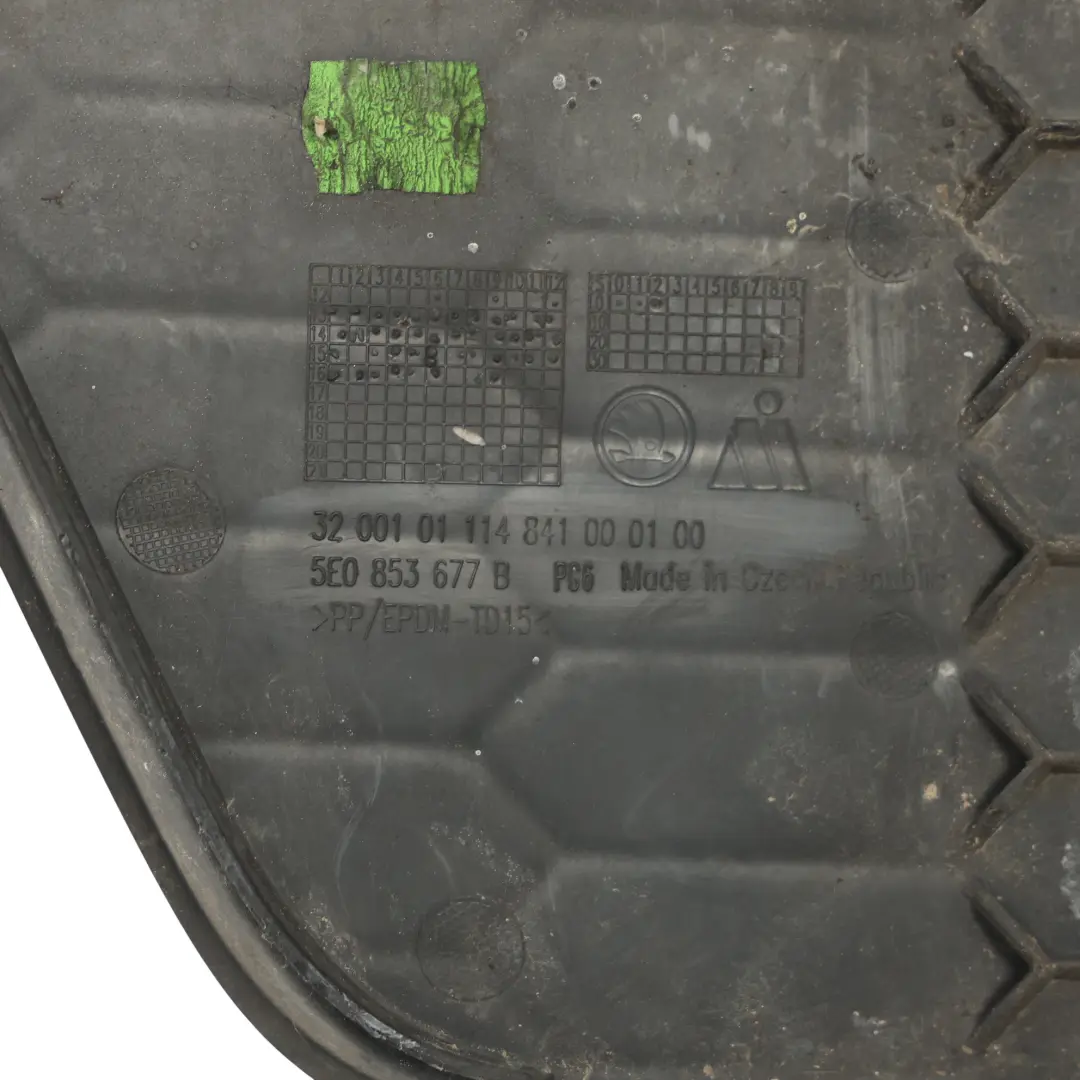 Skoda Octavia MK3 RS Vordere Stoßstange Grill Abdeckung - SKU 5E0853677B - Teilenummer 5E0853677B