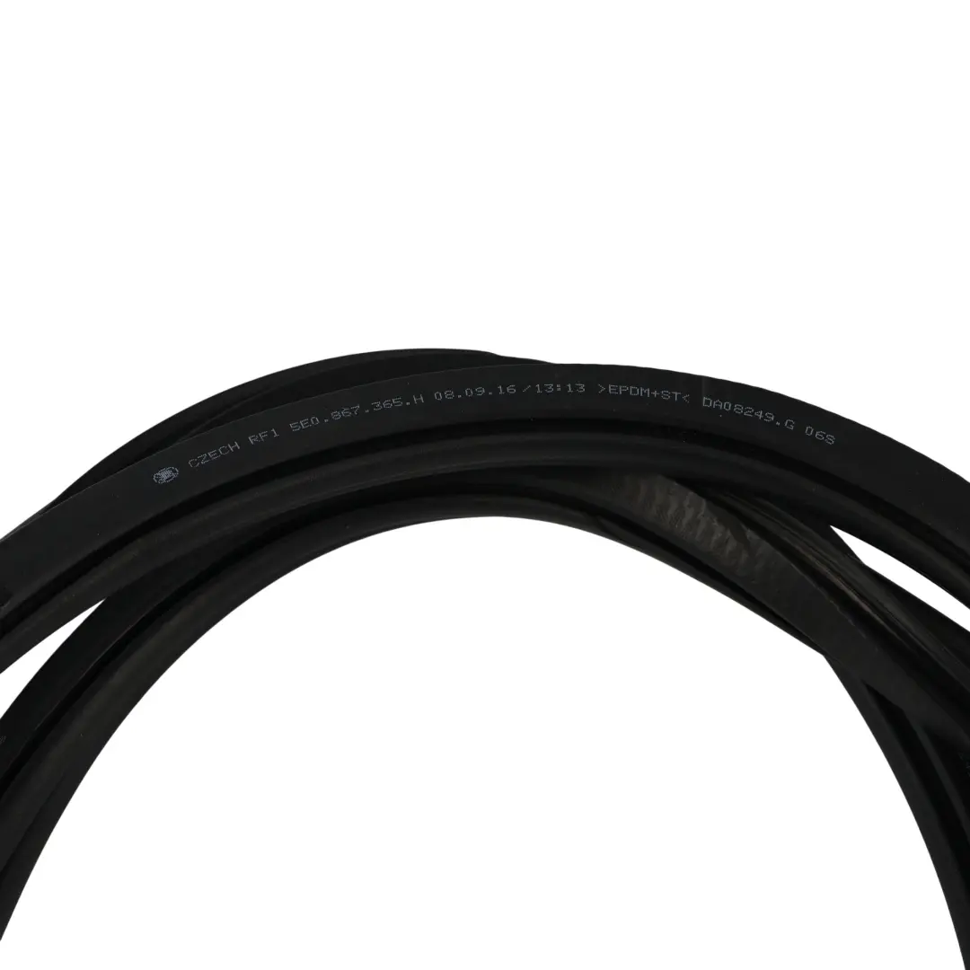 MK3 Guarnizione Porta Anteriore Destra per Skoda Octavia con numero di parte 5E0867365H Skoda Octavia MK3 Guarnizione Porta Anteriore Destra - SKU 5E0867365H - Numero di parte 5E0867365H