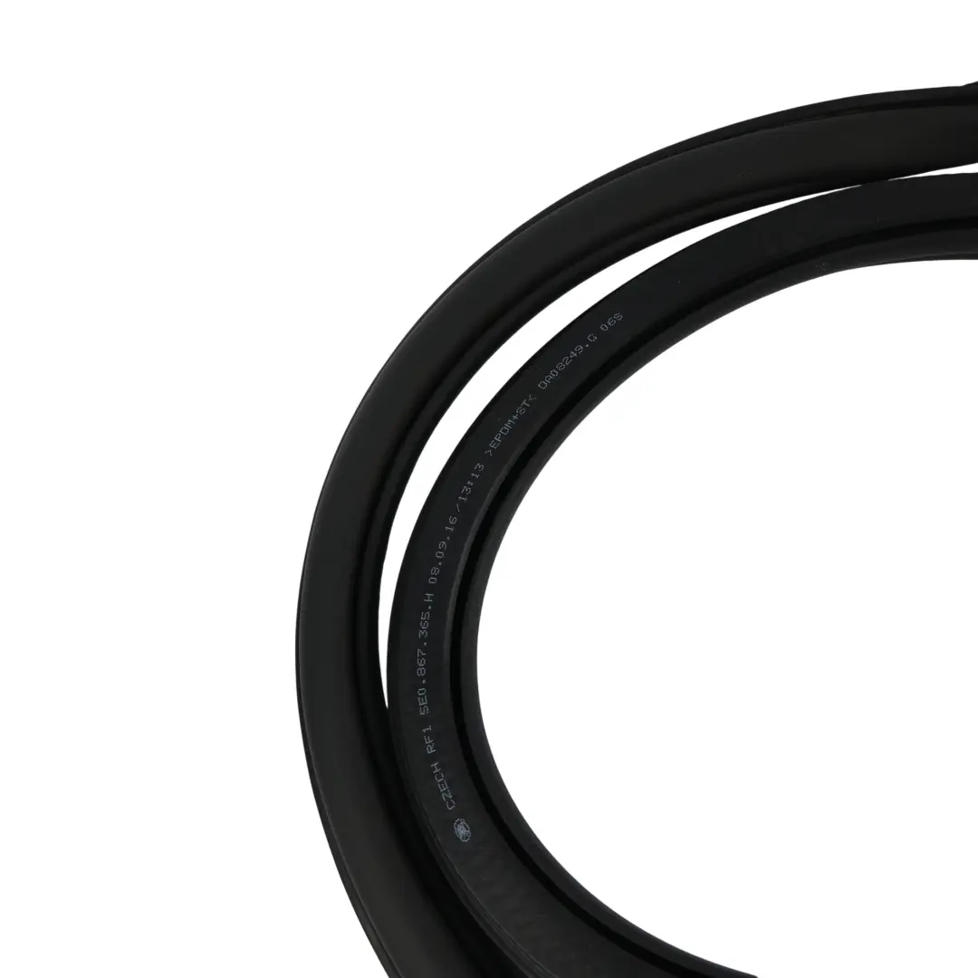 MK3 Türdichtung Vorne Beifahrerseite für Skoda Octavia mit Teilenummer 5E0867365H Skoda Octavia MK3 Türdichtung Vorne Beifahrerseite - SKU 5E0867365H - Teilenummer 5E0867365H