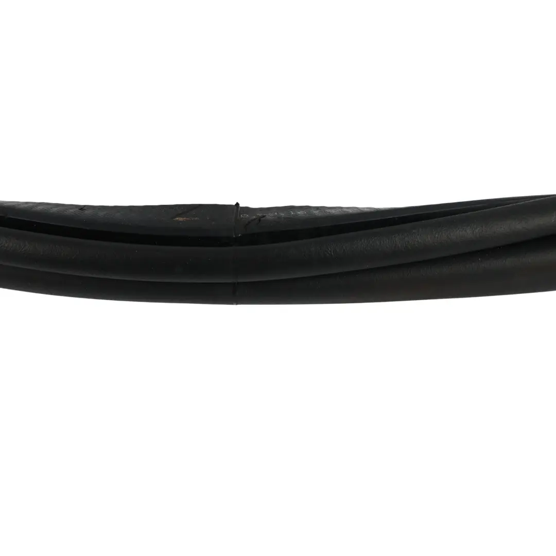 Mk3 Uszczelka Drzwi Przednia Lewa do Skoda Octavia o numerze 5E0867365H Skoda Octavia Mk3 Uszczelka Drzwi Przednia Lewa - SKU 5E0867365H - Numer Części 5E0867365H