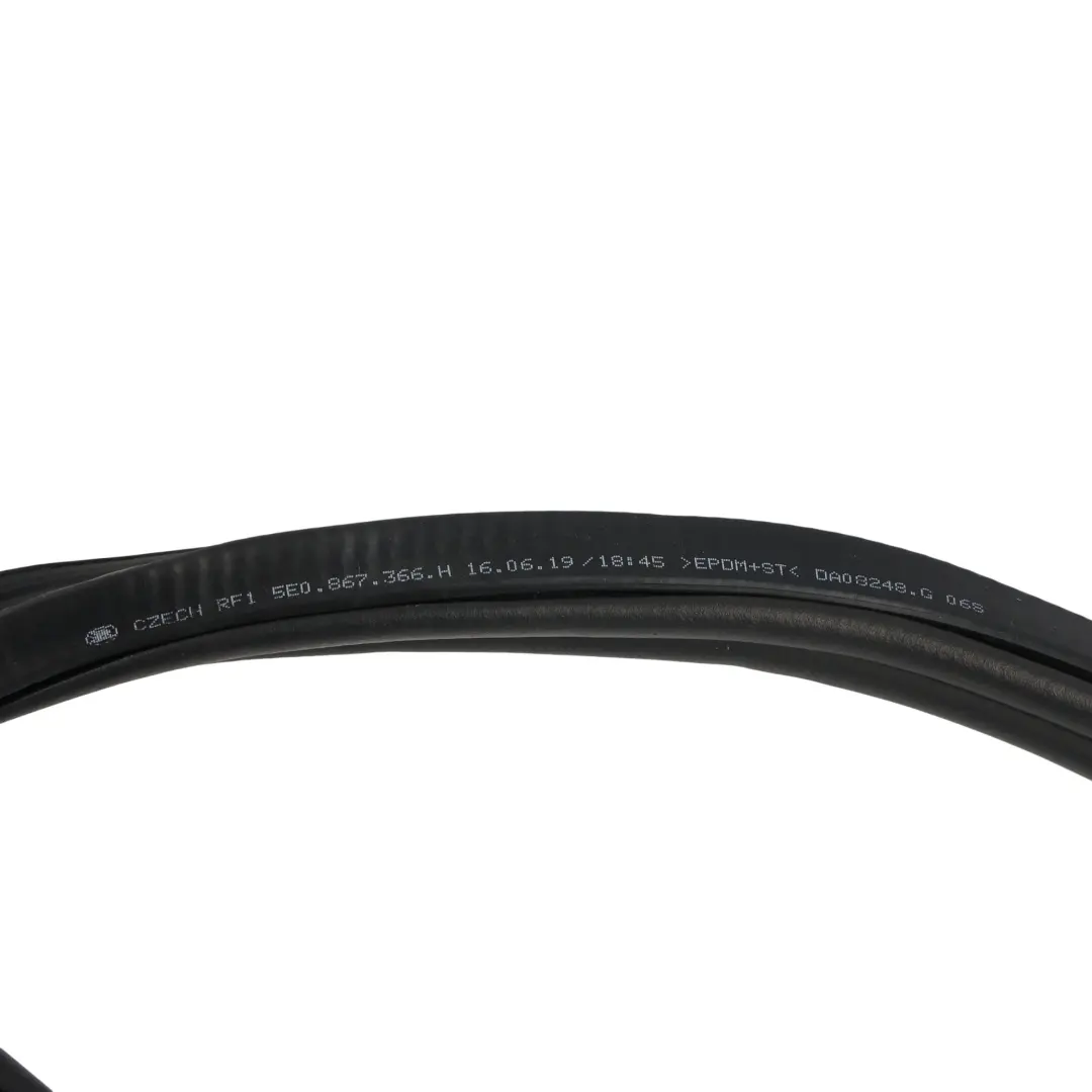 Skoda Octavia MK3 Türdichtung Gummi Vorne Rechts - SKU 5E0867366H - Teilenummer 5E0867366H