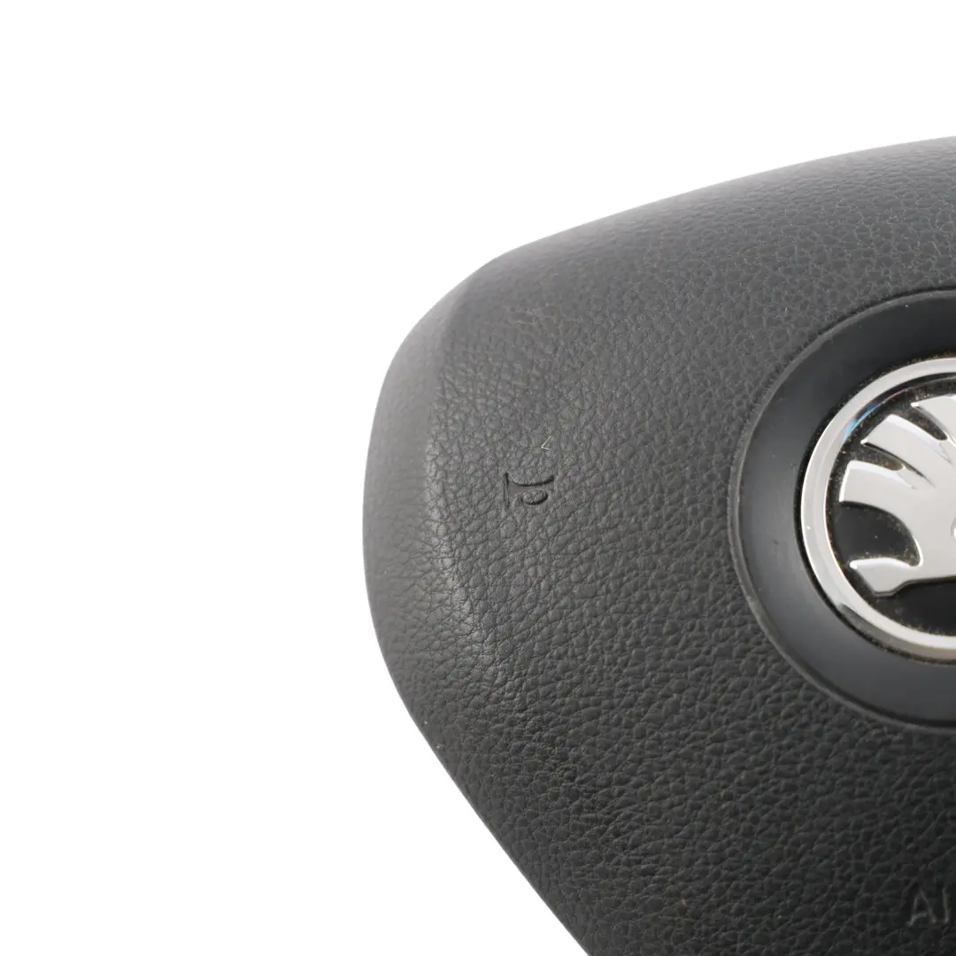 Steering Wheel Air Module Driver's Side to Skoda Fabia 5J with Part number 5E0880201 Skoda Fabia 5J Steering Wheel Air Module Driver's Side - SKU 5E0880201 - Part number 5E0880201