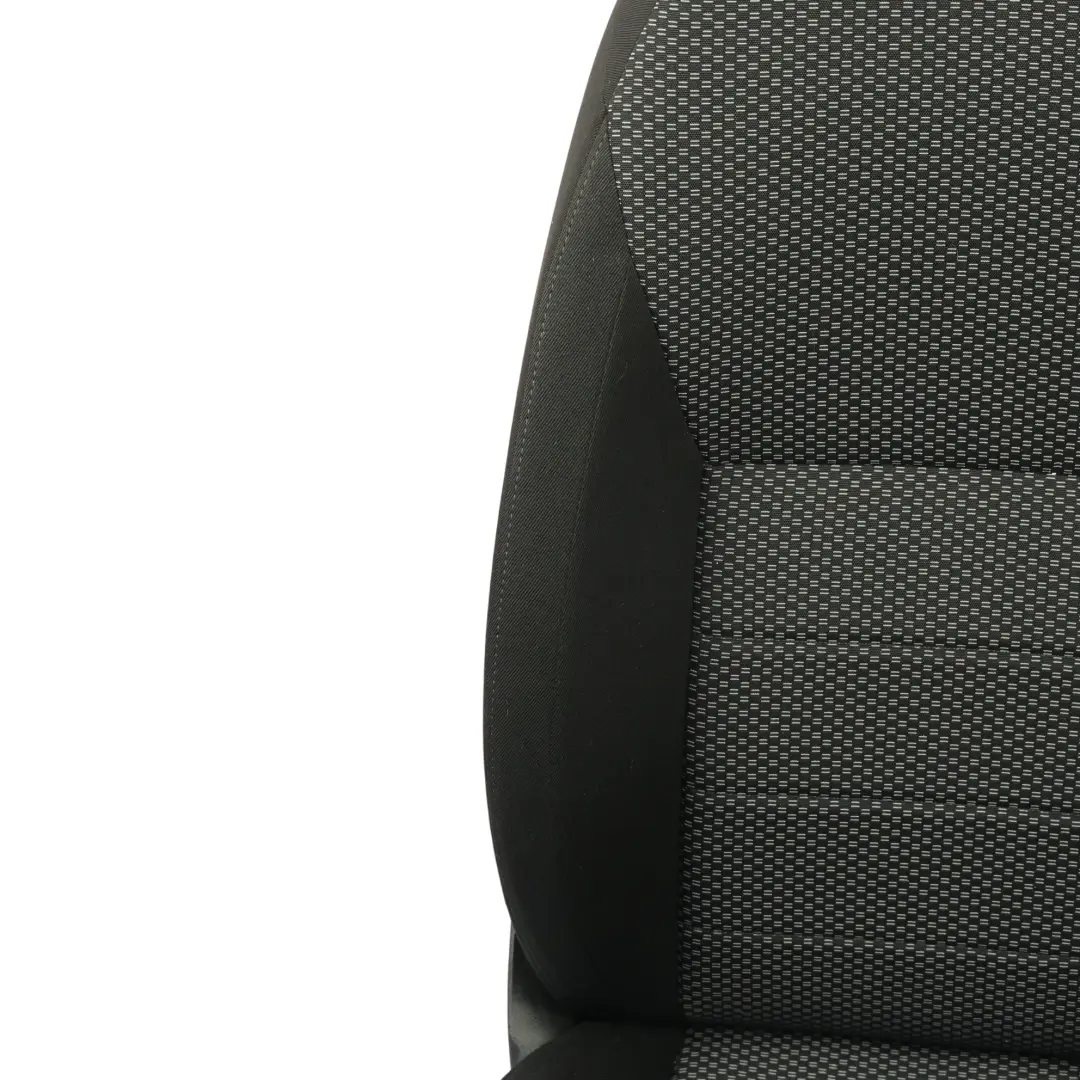 Mk3 5E Sedile Anteriore Sinistro Riscaldato Tessuto Nero per Skoda Octavia con numero di parte 5E0881805C Skoda Octavia Mk3 5E Sedile Anteriore Sinistro Riscaldato Tessuto Nero - SKU 5E0881805C-2 - Numero di parte 5E0881805C