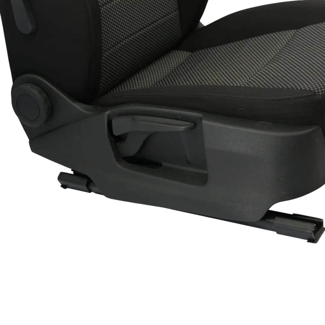 MK3 5E Sitz Vorne Rechts Innen Beheizt Stoff Satin Schwarz für Skoda Octavia mit Teilenummer 5E0881806A Skoda Octavia MK3 5E Sitz Vorne Rechts Innen Beheizt Stoff Satin Schwarz - SKU 5E0881806A-1 - Teilenummer 5E0881806A