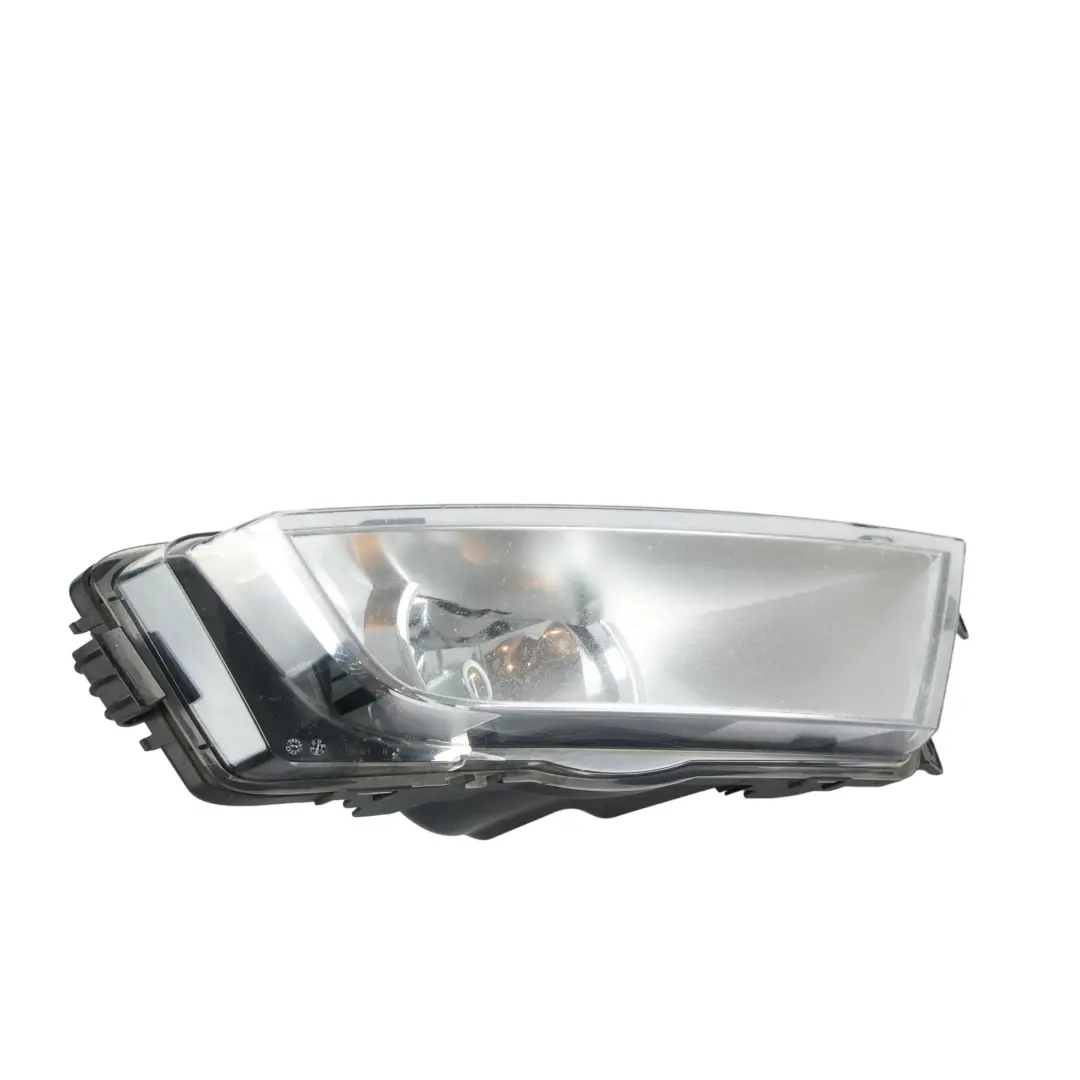 Skoda Octavia MK3 Phare Antibrouillard Halogène Avant Droit - SKU 5E0941700D - Numéro de pièce 5E0941700D