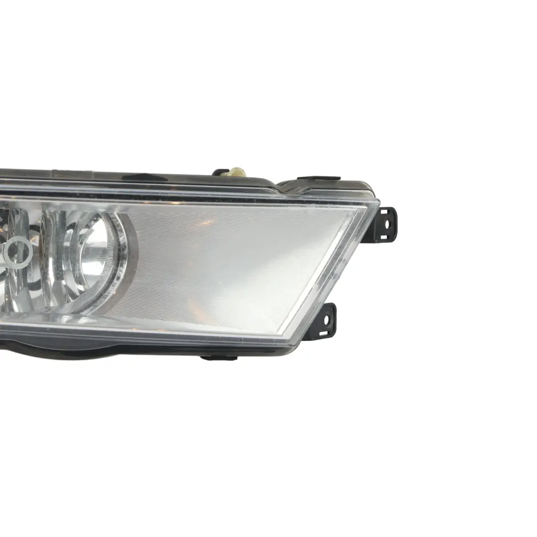 Mk3 Halogen Lampa Przeciwmgielna Prawy Przód do Skoda Octavia o numerze 5E0941700D Skoda Octavia Mk3 Halogen Lampa Przeciwmgielna Prawy Przód - SKU 5E0941700D - Numer Części 5E0941700D