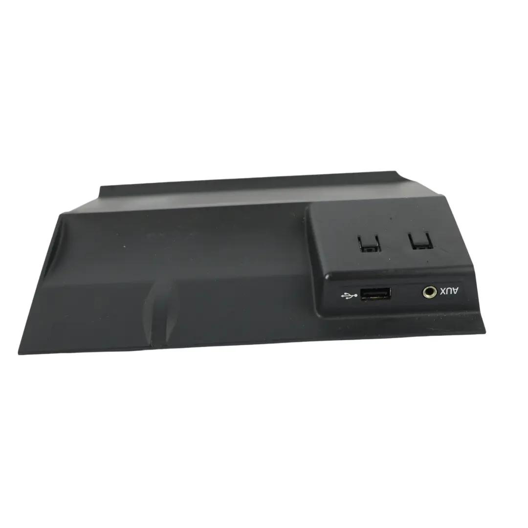 MK3 5E Pannello Console Presa AUX USB per Skoda Octavia con numero di parte 5E2857367B Skoda Octavia MK3 5E Pannello Console Presa AUX USB - SKU 5E2857367B - Numero di parte 5E2857367B