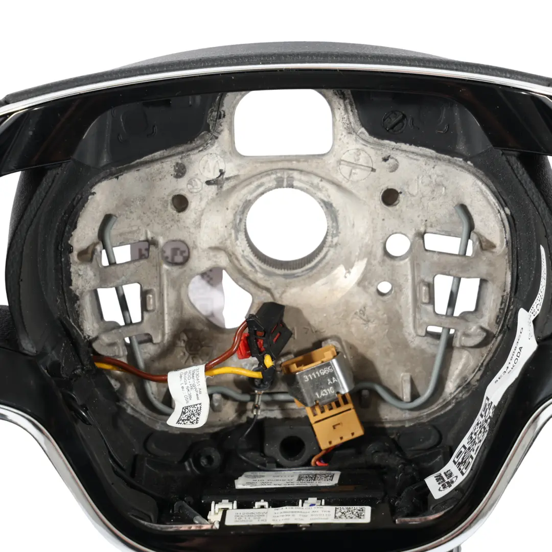 MK4 VRS Lenkrad Leder Beheizt Flache Unterseite für Skoda Octavia mit Teilenummer 5E3419093CD Skoda Octavia MK4 VRS Lenkrad Leder Beheizt Flache Unterseite - SKU 5E3419093CD - Teilenummer 5E3419093CD