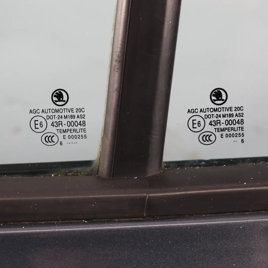 Skoda Octavia MK3 Porta Posteriore Sinistra Metallo Grigio F7Y - SKU 5E5833055B-MEGR1 - Numero di parte 5E5833055B