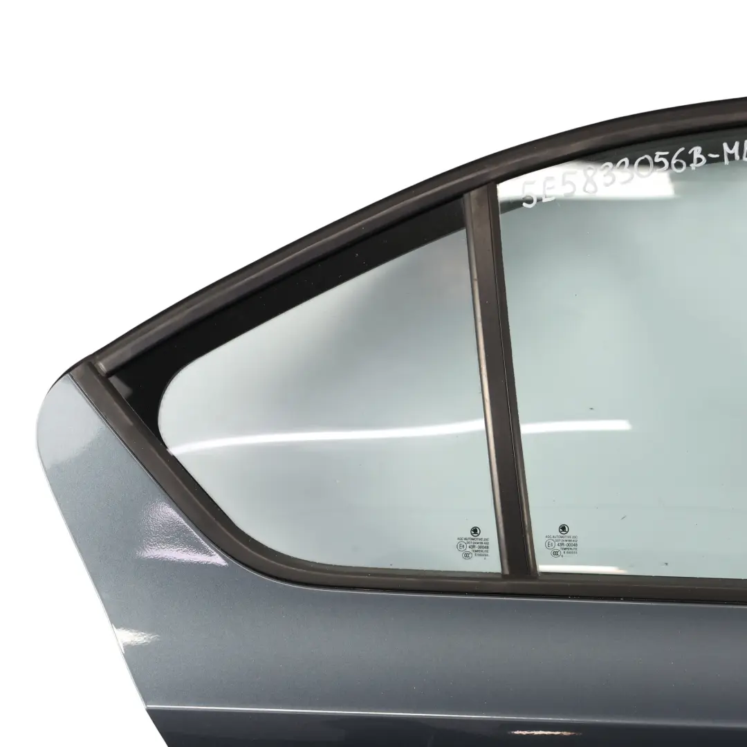 Tür Hinten Rechts Abdeckung Blech Grau F7Y für Skoda Octavia 5E mit Teilenummer 5E5833056B Skoda Octavia 5E Tür Hinten Rechts Abdeckung Blech Grau F7Y - SKU 5E5833056B-MEGR1 - Teilenummer 5E5833056B