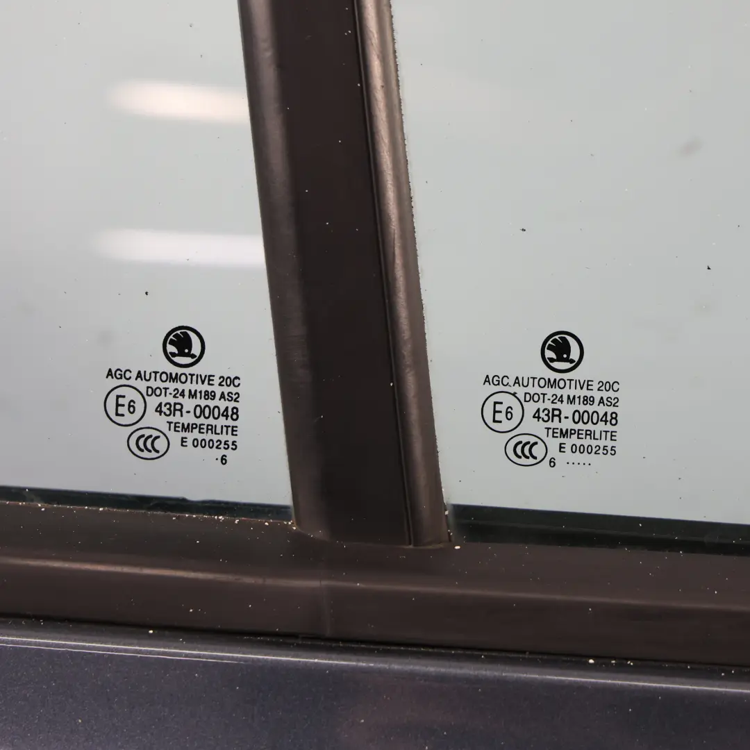 Skoda Octavia 5E Panel Drzwi Tylny Prawy Szary Metal Grey F7Y - SKU 5E5833056B-MEGR1 - Numer Części 5E5833056B