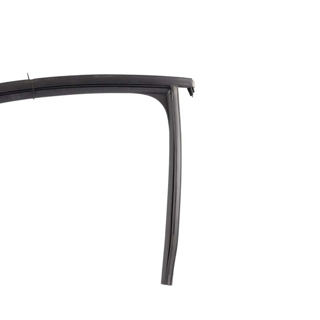 Mk3 Hatchback Rear Door Window Guide Frame Right O/S to Skoda Octavia with Part number 5E5839432G Skoda Octavia Mk3 Hatchback Rear Door Window Guide Frame Right O/S - SKU 5E5839432G - Part number 5E5839432G