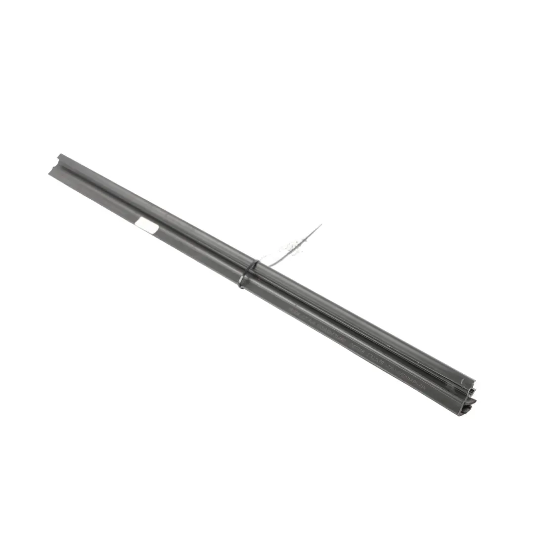 Skoda Octavia MK3 Türdichtung Zierleiste Innen Hinten Links 5E9839477 - SKU 5E5839479 - Teilenummer 5E5839479