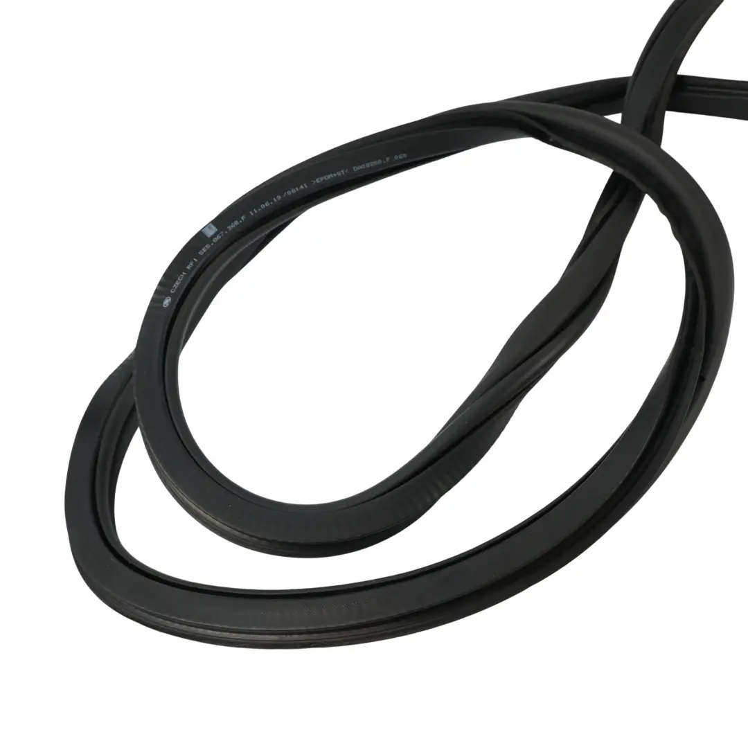 MK3 Guarnizione Gomma Porta Interna Posteriore Destra per Skoda Octavia con numero di parte 5E5867368F Skoda Octavia MK3 Guarnizione Gomma Porta Interna Posteriore Destra - SKU 5E5867368F - Numero di parte 5E5867368F