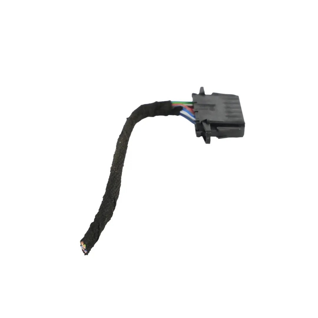 Wiązka Kabel Wtyczka Lampy Prawy Tył do Skoda Octavia 5E Sedan o numerze 5E5945096B Skoda Octavia 5E Sedan Wiązka Kabel Wtyczka Lampy Prawy Tył - SKU 5E5945096B-1 - Numer Części 5E5945096B