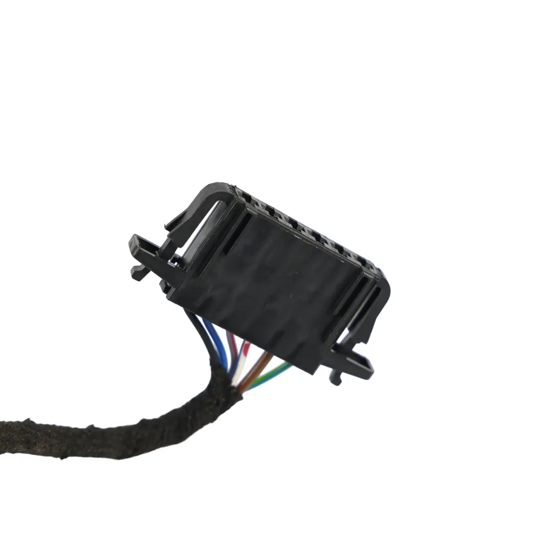 Wiązka Kabel Wtyczka Lampy Prawy Tył do Skoda Octavia 5E Sedan o numerze 5E5945096B Skoda Octavia 5E Sedan Wiązka Kabel Wtyczka Lampy Prawy Tył - SKU 5E5945096B-1 - Numer Części 5E5945096B