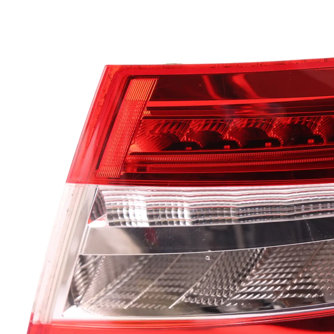 Skoda Octavia Mk3 Saloon Rear Tail Light Lamp Right O/S - SKU 5E5945096B - Part number 5E5945096B