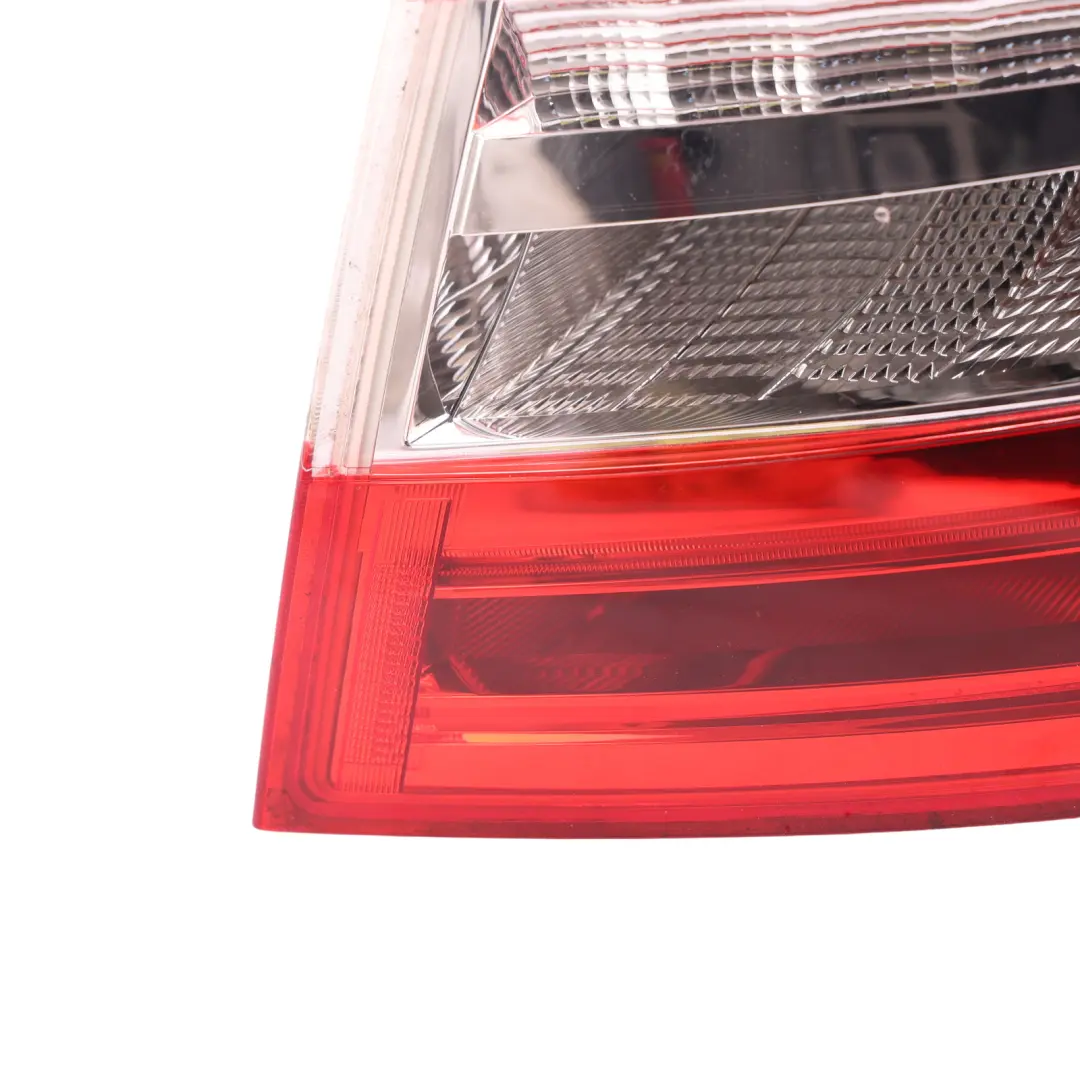 Mk3 Saloon Rear Tail Light Lamp Right O/S to Skoda Octavia with Part number 5E5945096B Skoda Octavia Mk3 Saloon Rear Tail Light Lamp Right O/S - SKU 5E5945096B - Part number 5E5945096B