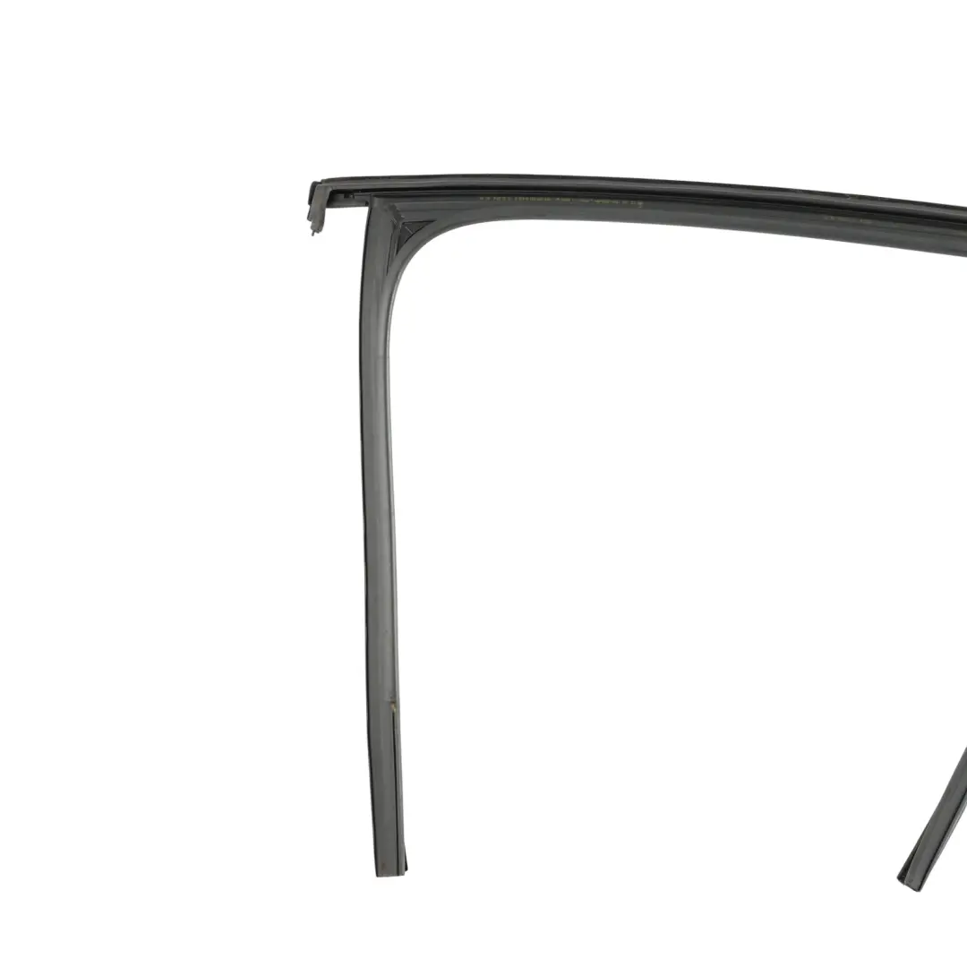 Guía Ventana Trasera Junta Derecho para Skoda Octavia 5E Marco con número de pieza 5E9839432Q Skoda Octavia 5E Marco Guía Ventana Trasera Junta Derecho - SKU 5E9839432Q - Número de pieza 5E9839432Q