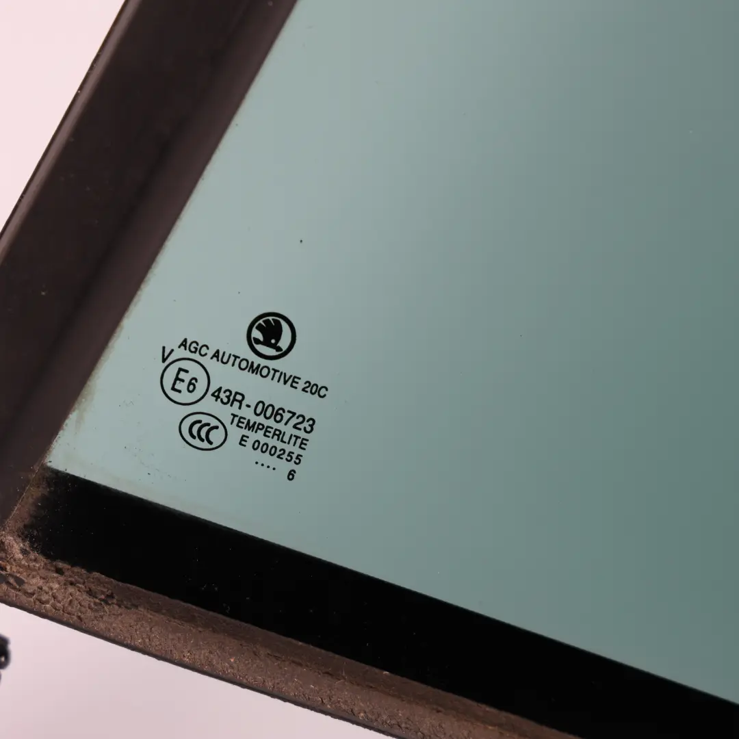 Quarter Side Window Glass Glazing Left N/S to Skoda Octavia 5E Rear with Part number 5E9845213L Skoda Octavia 5E Rear Quarter Side Window Glass Glazing Left N/S - SKU 5E9845213L - Part number 5E9845213L