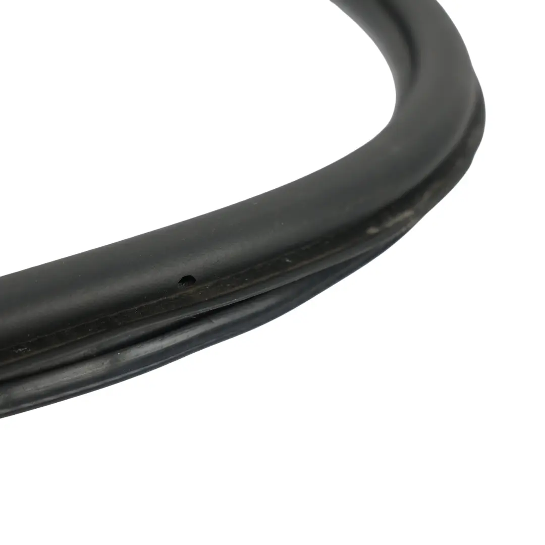 Mk3 5E Guarnizione Gomma Porta Posteriore Sinistra per Skoda Octavia con numero di parte 5E9867367D Skoda Octavia Mk3 5E Guarnizione Gomma Porta Posteriore Sinistra - SKU 5E9867367D - Numero di parte 5E9867367D