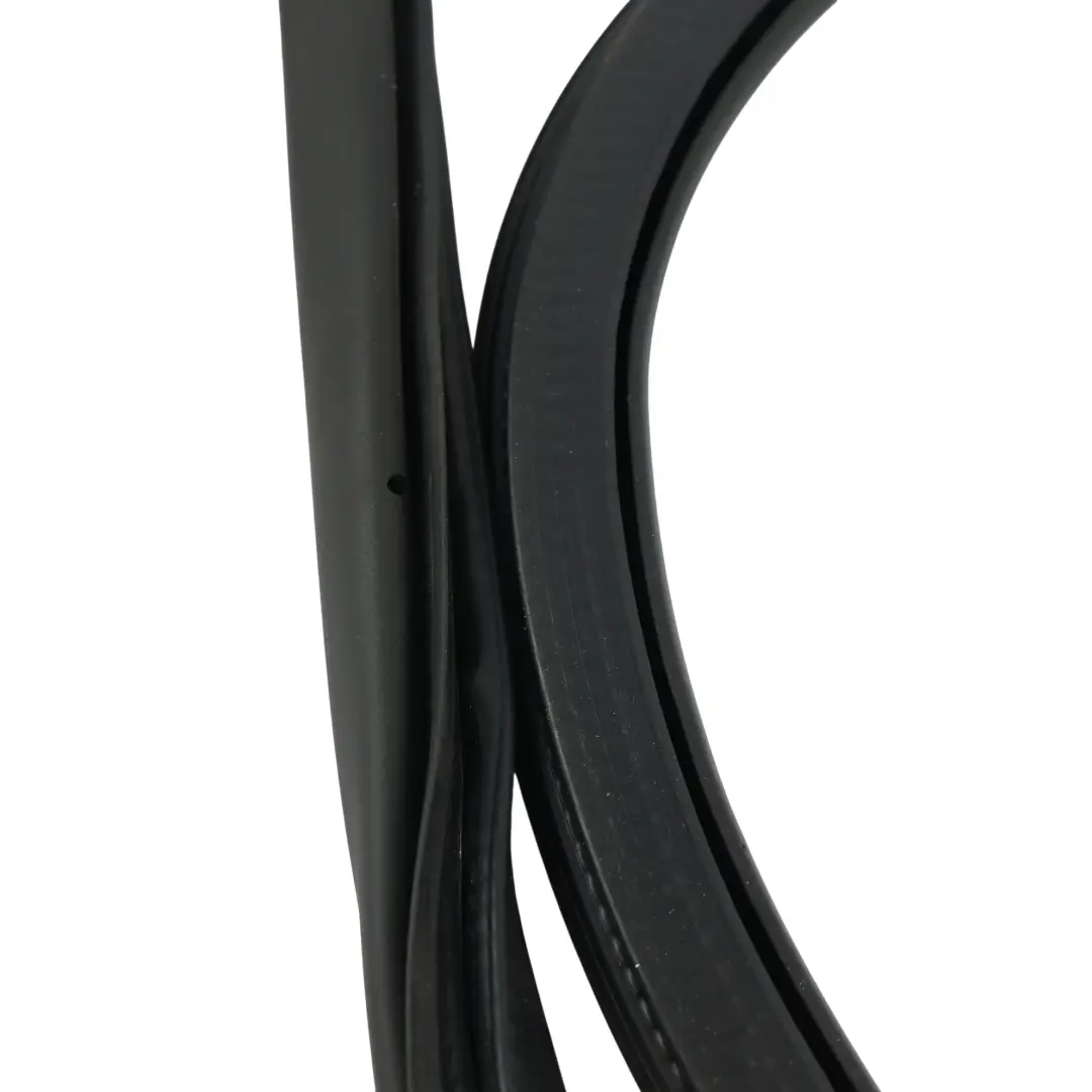 MK3 5E Joint Caoutchouc Siège Porte Arrière Gauche pour Skoda Octavia à propos du numéro de pièce 5E9867367D Skoda Octavia MK3 5E Joint Caoutchouc Siège Porte Arrière Gauche - SKU 5E9867367D - Numéro de pièce 5E9867367D