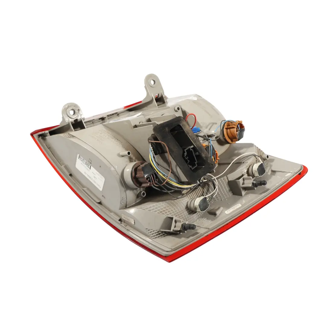 Skoda Octavia 5E Lampa Tylna Lewa LED - SKU 5E9945111 - Numer Części 5E9945111