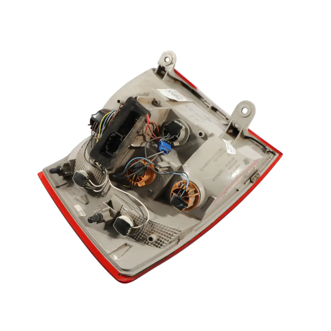 Fanale Posteriore Sinistro LED per Skoda Octavia 5E con numero di parte 5E9945111 Skoda Octavia 5E Fanale Posteriore Sinistro LED - SKU 5E9945111 - Numero di parte 5E9945111