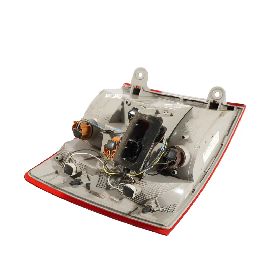 Skoda Octavia 5E Feu Arrière Droit LED - SKU 5E9945112 - Numéro de pièce 5E9945112