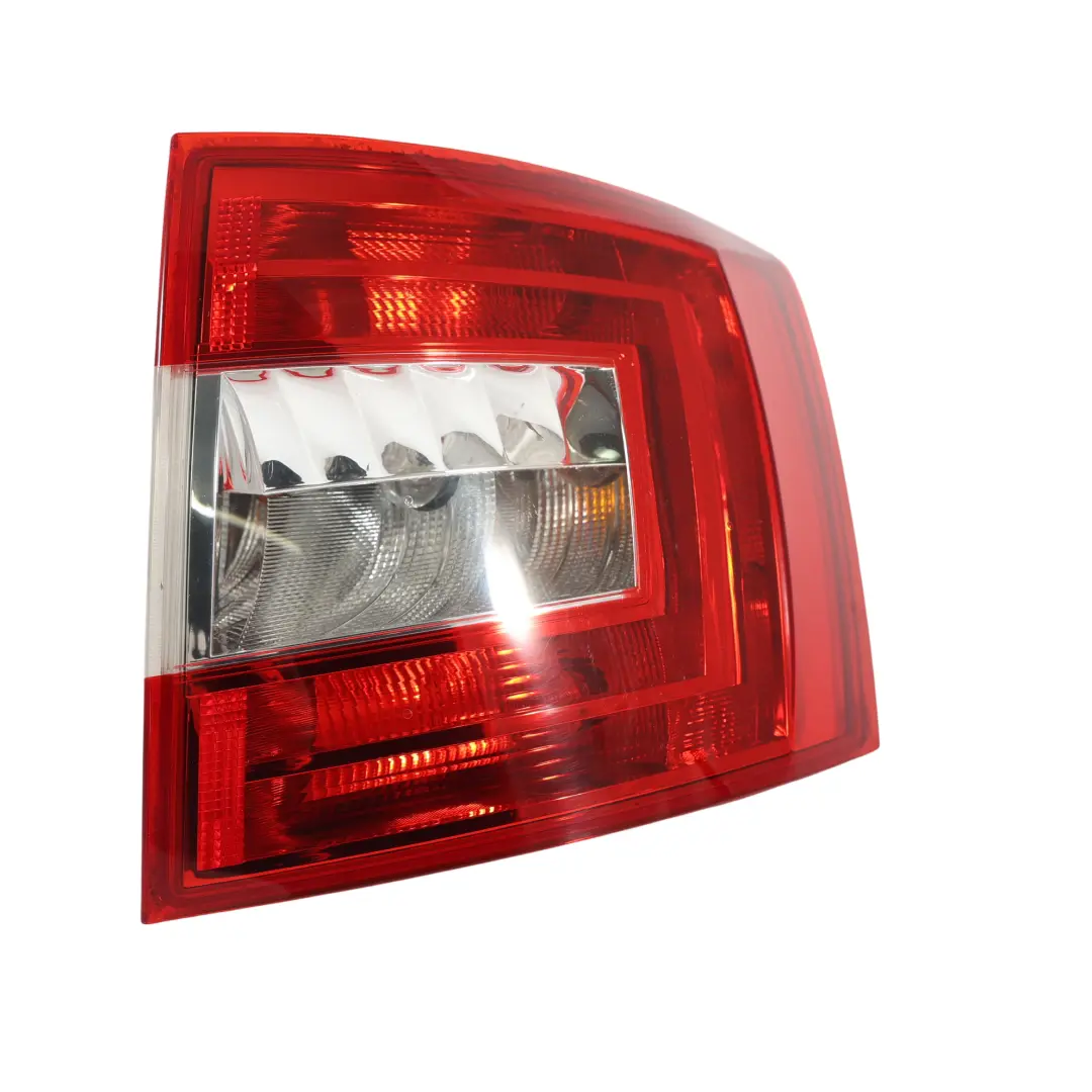 Skoda Octavia 5E Lampa Tylna Prawa LED - SKU 5E9945112 - Numer Części 5E9945112
