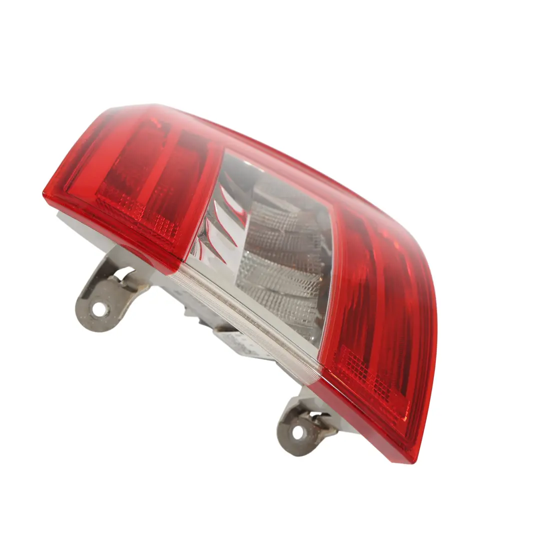 Skoda Octavia 5E Feu Arrière Droit LED - SKU 5E9945112 - Numéro de pièce 5E9945112