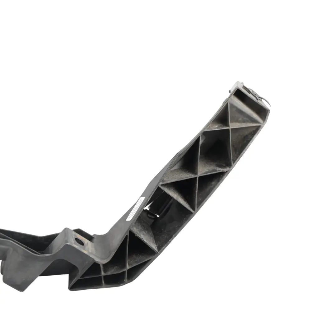 MK3 5F Headlight Lamp Mount Support Bracket Right O/S 5F0807571A to Seat Leon with Part number 5F0807572A Seat Leon MK3 5F Headlight Lamp Mount Support Bracket Right O/S 5F0807571A - SKU 5F0807572A - Part number 5F0807572A