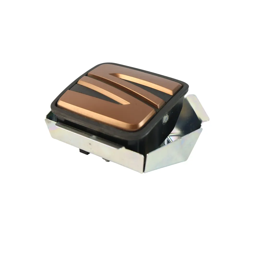 Seat Leon Cupra MK3 5F Emblema Insignia Maletero Portón Interruptor - SKU 5F0827565D-1 - Número de pieza 5F0827565D