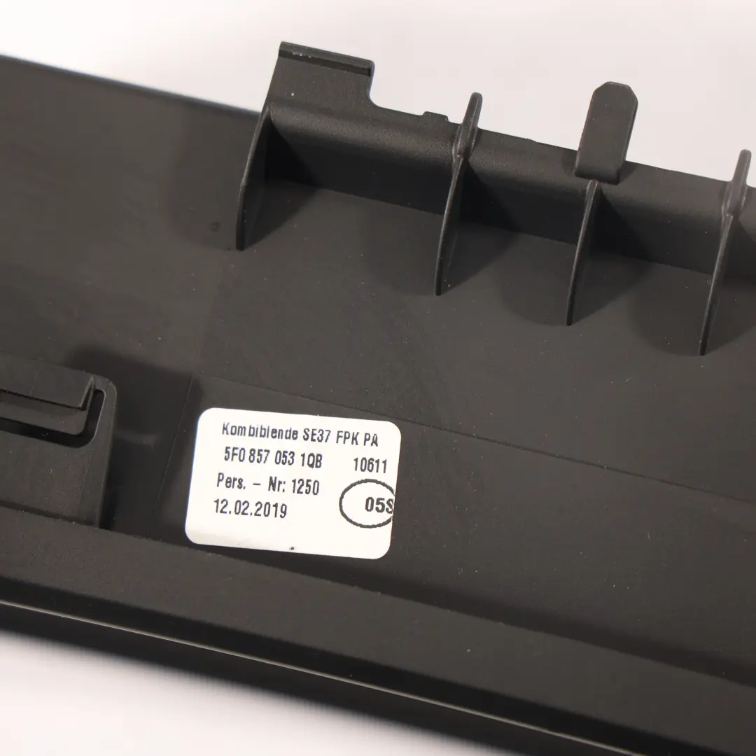 Mk3 5F Instrument Cluster Surround Trim Panel Cover Black to Seat Leon with Part number 5F0857053 Seat Leon Mk3 5F Instrument Cluster Surround Trim Panel Cover Black - SKU 5F0857053 - Part number 5F0857053