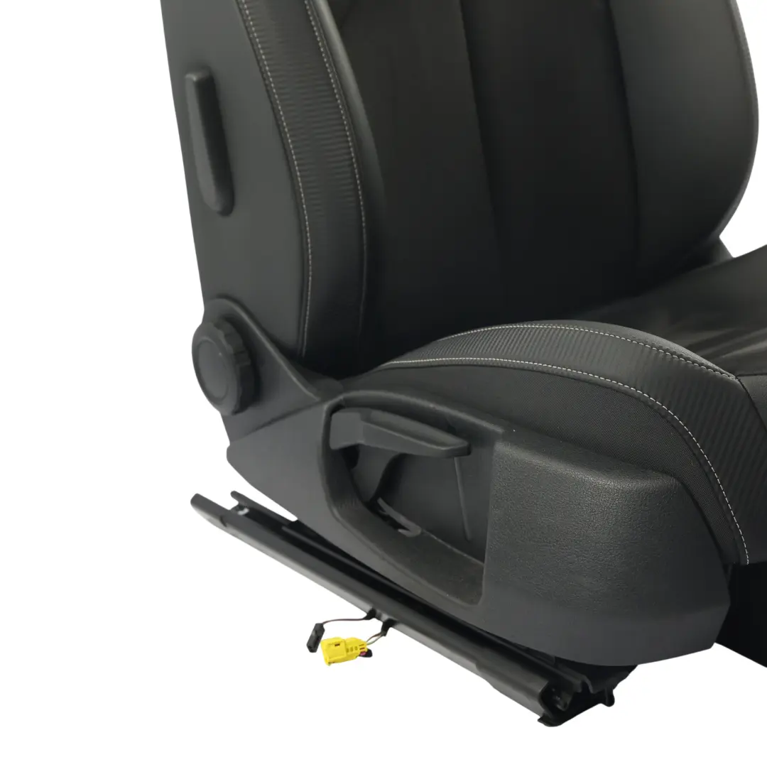 MK3 5F Cupra Sedile Anteriore Alcantara Pelle Nero Grigio Destro per Seat Leon con numero di parte 5F0881806GD Seat Leon MK3 5F Cupra Sedile Anteriore Alcantara Pelle Nero Grigio Destro - SKU 5F0881806GD - Numero di parte 5F0881806GD