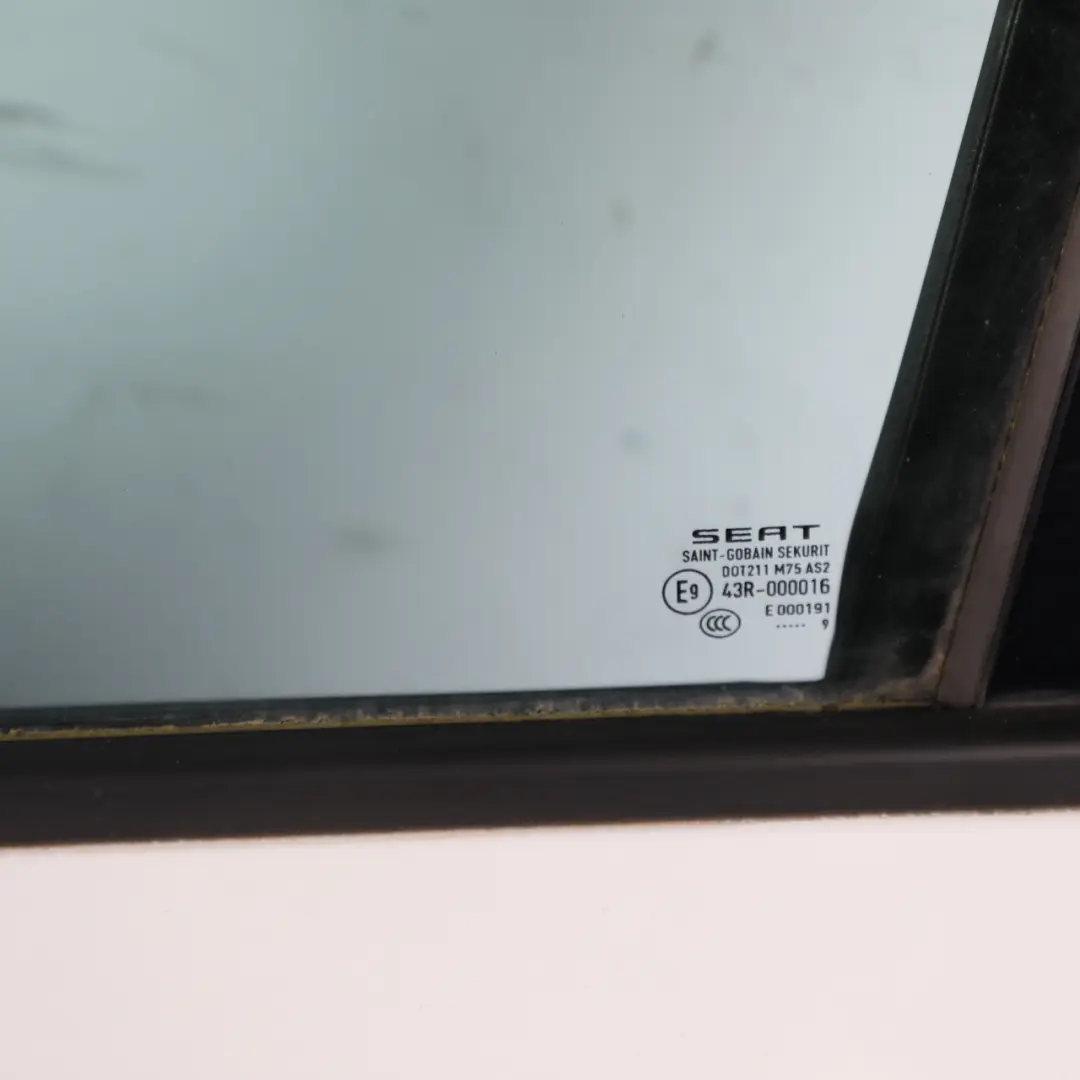 Mk3 Tür Vorne Links Verkleidungsplatte Nevada Weiß - S9R für Seat Leon mit Teilenummer 5F4831055A Seat Leon Mk3 Tür Vorne Links Verkleidungsplatte Nevada Weiß - S9R - SKU 5F4831055A-BNE - Teilenummer 5F4831055A