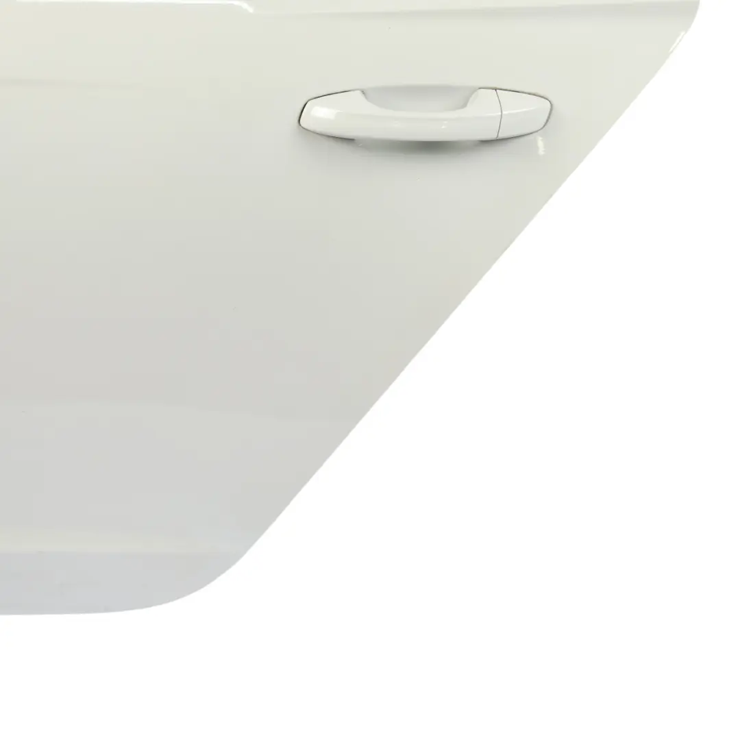 Mk3 Puerta Trasera Izquierda Panel Nevada White Blanco - S9R para Seat Leon con número de pieza 5F4833055 Seat Leon Mk3 Puerta Trasera Izquierda Panel Nevada White Blanco - S9R - SKU 5F4833055-BNE - Número de pieza 5F4833055