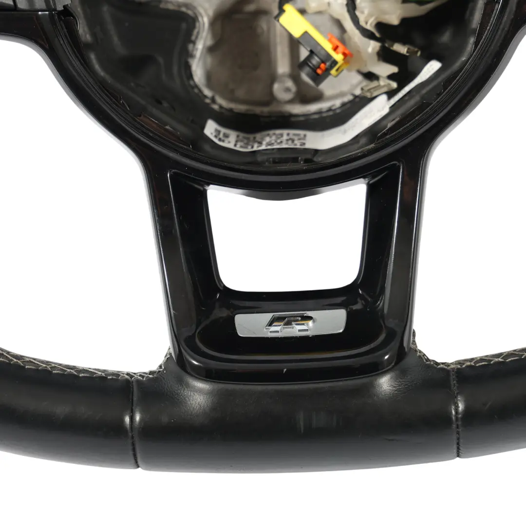 Lenkrad Schwarz Leder Multifunktion für Volkswagen Golf R Mk7 mit Teilenummer 5G0419091CJ Volkswagen Golf R Mk7 Lenkrad Schwarz Leder Multifunktion - SKU 5G0419091CJ - Teilenummer 5G0419091CJ