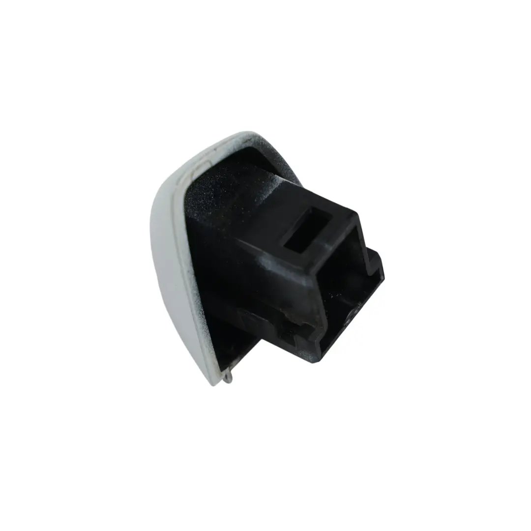 Obudowa Klamki Prawo Biała Glacier White S9R do Volkswagen Golf Mk7 o numerze 5G0839168D Volkswagen Golf Mk7 Obudowa Klamki Prawo Biała Glacier White S9R - SKU 5G0839168D-MGW - Numer Części 5G0839168D