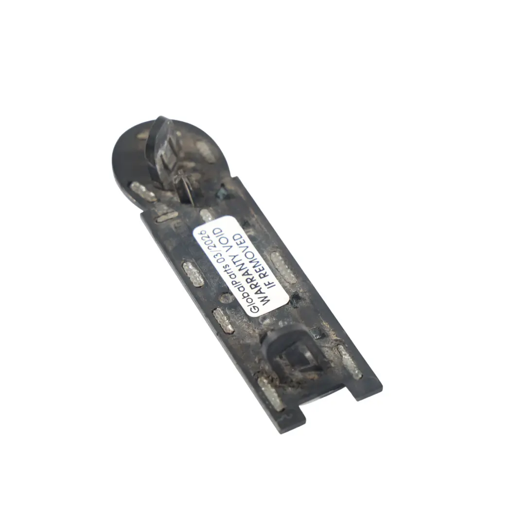 Calandre Avant Emblème Panneau Garniture pour Volkswagen Golf Mk7 GTI à propos du numéro de pièce 5G0853679AG Volkswagen Golf Mk7 GTI Calandre Avant Emblème Panneau Garniture - SKU 5G0853679AG - Numéro de pièce 5G0853679AG