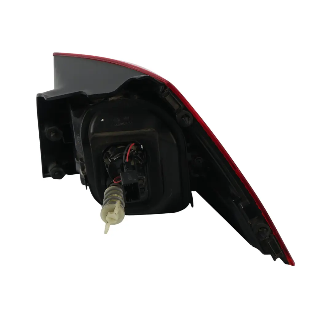 Volkswagen VW Golf Mk7 Lampa Tylna Lewa Boczna - SKU 5G0945095P - Numer Części 5G0945095P