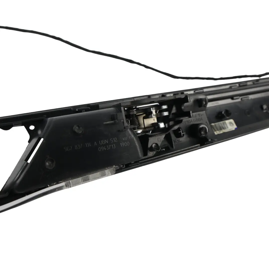 Volkswagen Golf R Mk7 Garniture Porte Cyclone Noir Avant Droit - SKU 5G4858066A - Numéro de pièce 5G4858066A